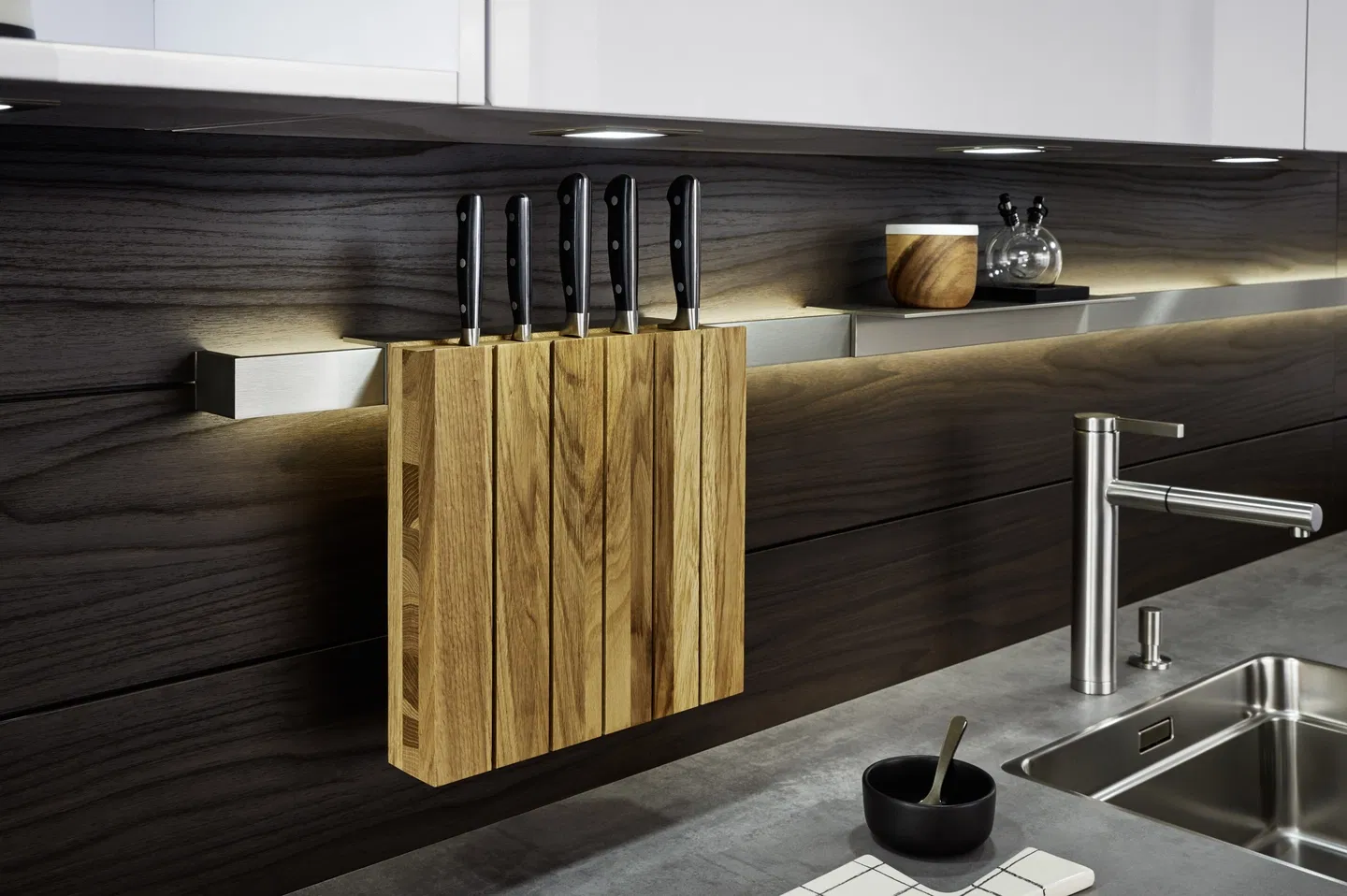 SIRIUSIKONOCSYNTHIA16